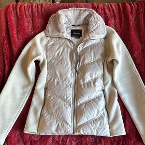 24inches long and from shoulder raglan sleeve 29 1/2 inches.